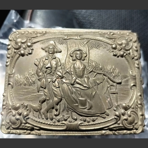 Vintage Metal Pressed Trinket Jewelry Box Colonial Style Red Velvet Lined - Picture 10 of 11